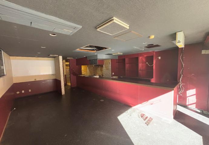 【名古屋市中区】人気の栄エリア！徒歩5分／ハンバーガー居抜き物件／1階路面で視認性◎／約18.46坪